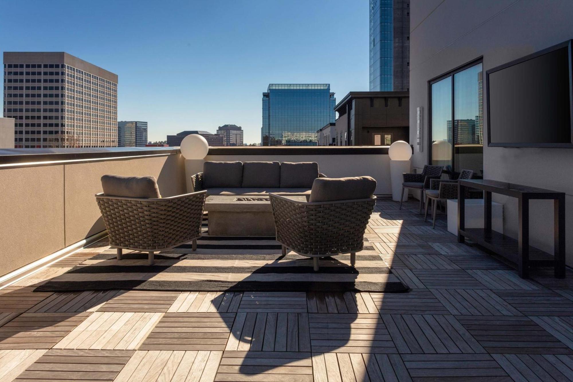 Aloft Atlanta At The Battery Atlanta Hotel Smyrna Exterior photo